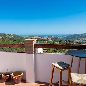 La Casita De Casares